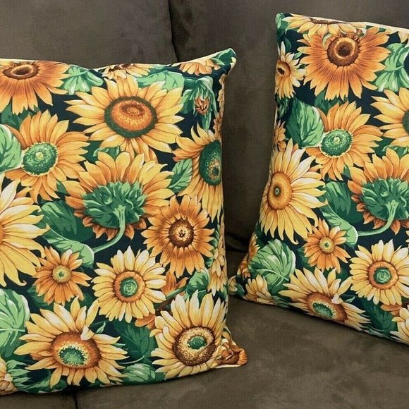 SET OF 2 HAND MADE SUN FLOWER SPRING PILLOWS 14" X14" - Picture 1 of 5